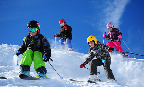 niños bastones esqui